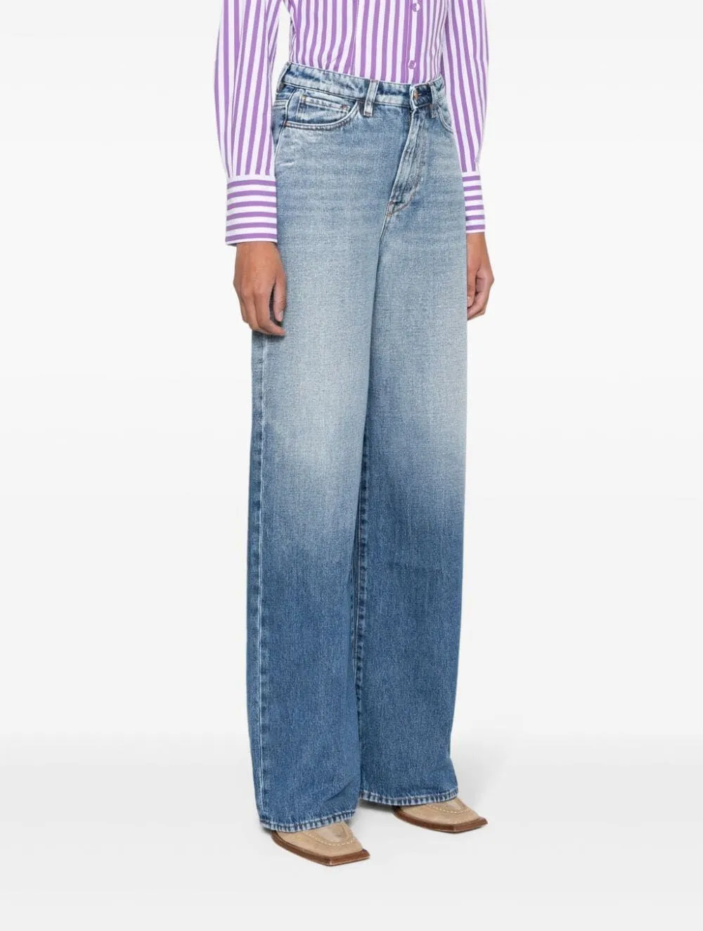 `Flip` Jeans