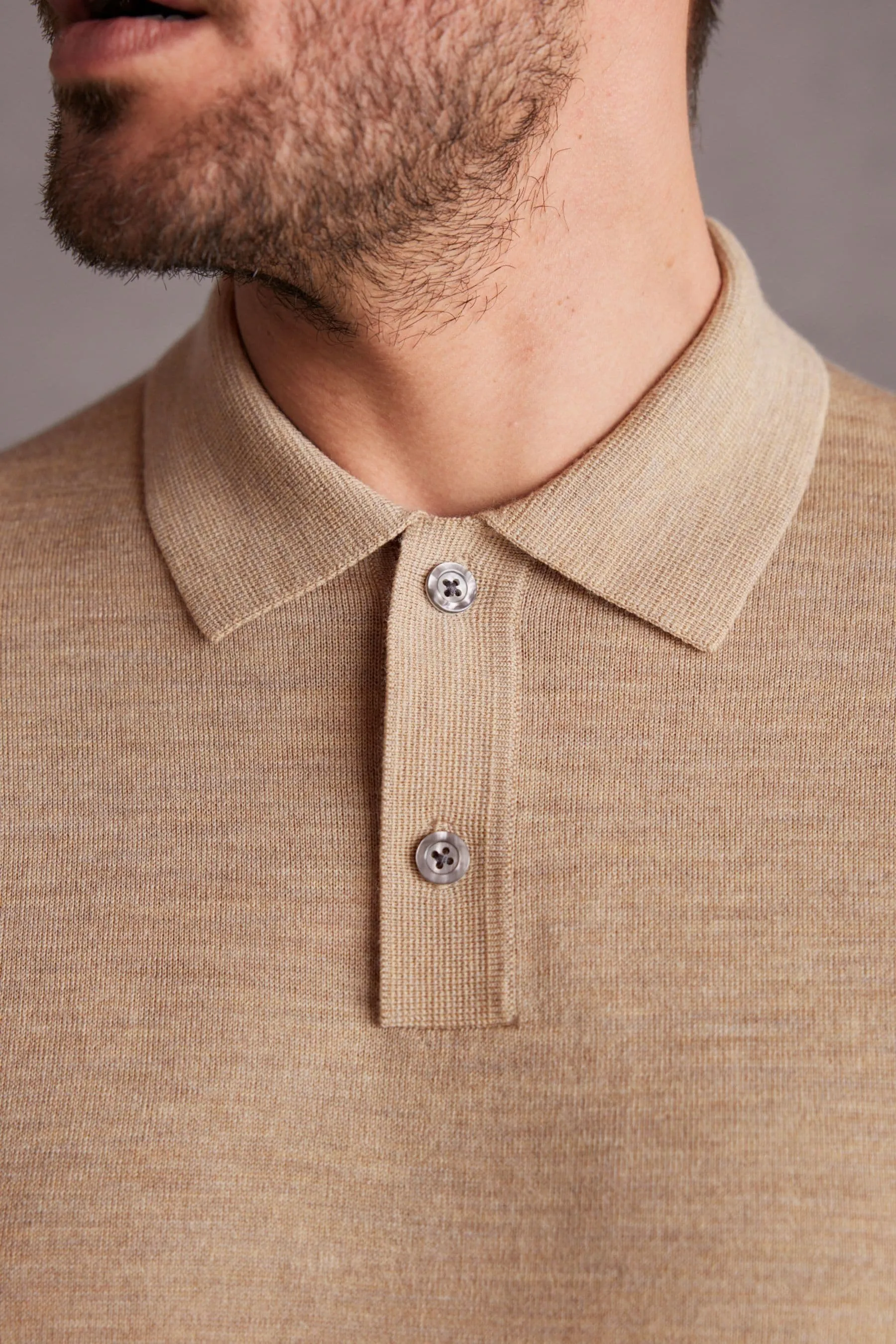 Maglia in lana merino di prima qualità regular - Polo vestibilità attillata