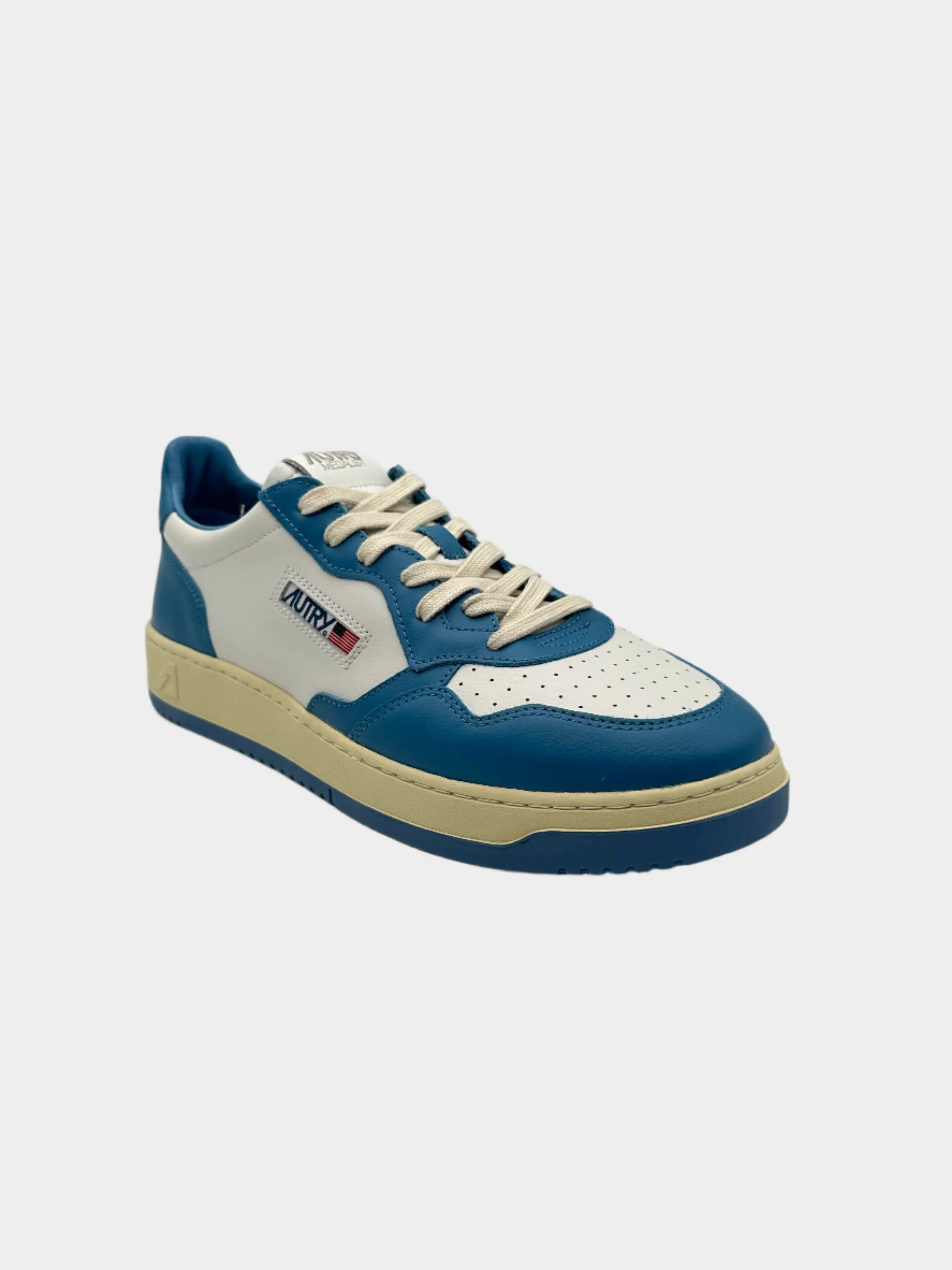 Medalist Bicolor Low Sneakers