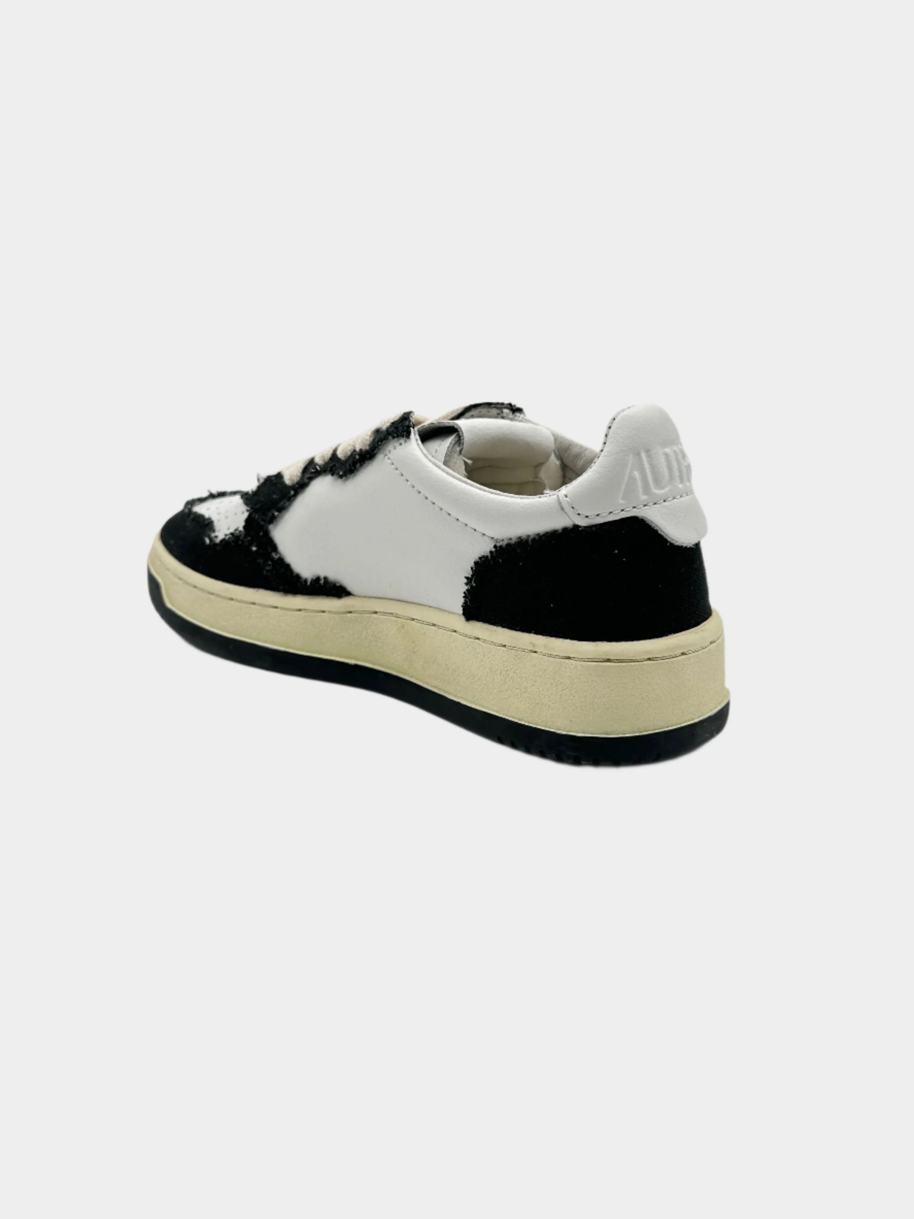 Medalist Low Sneakers Black Canvas