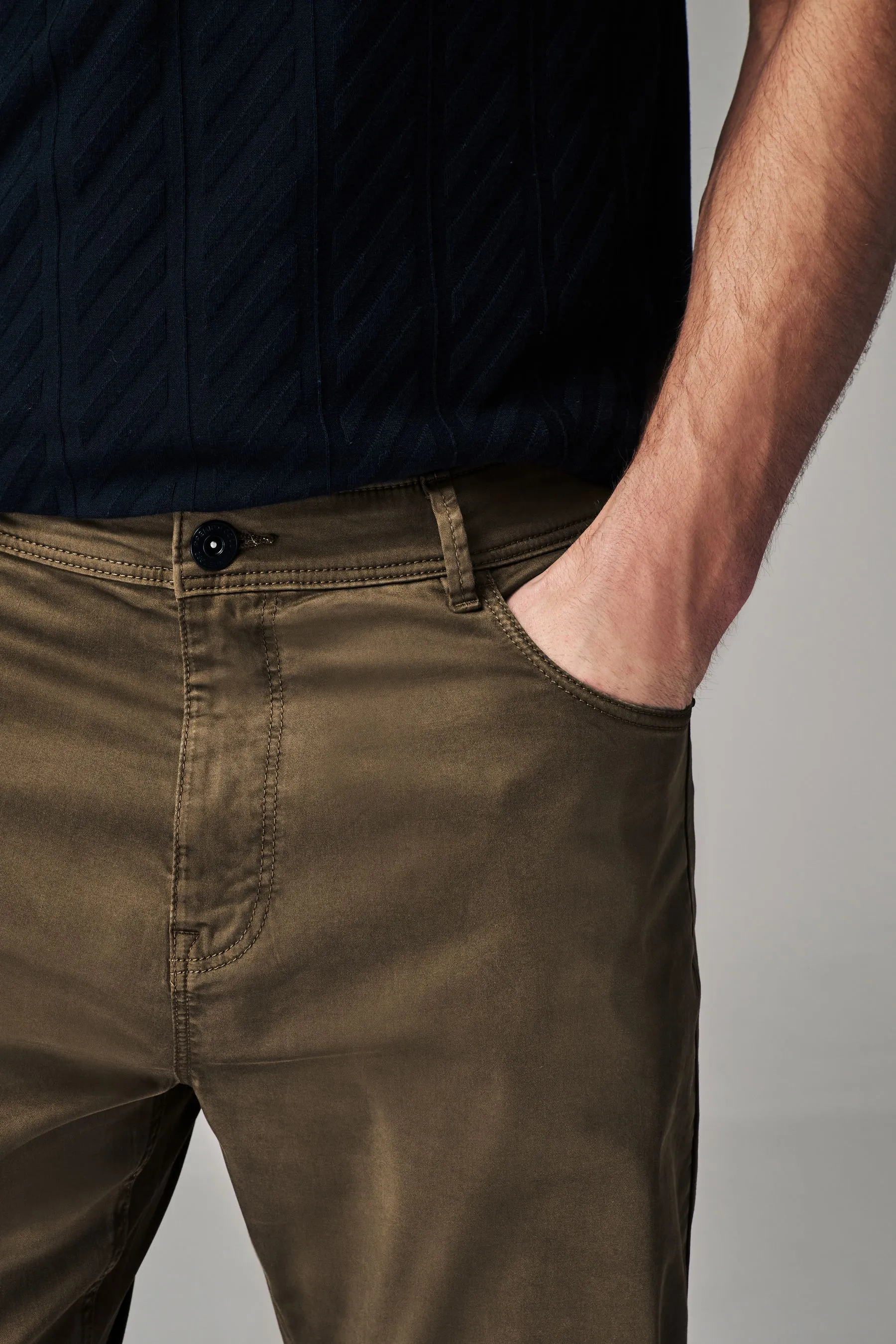 Pantaloni lavati di alta qualità con tasche 5    