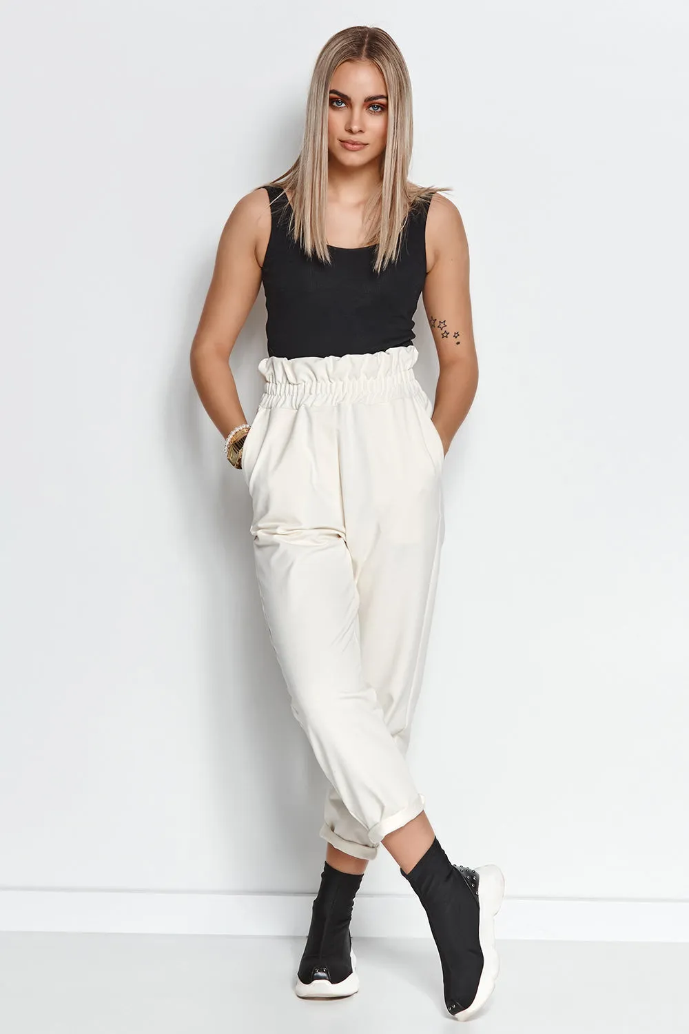 Pantaloni model 152591 Makadamia