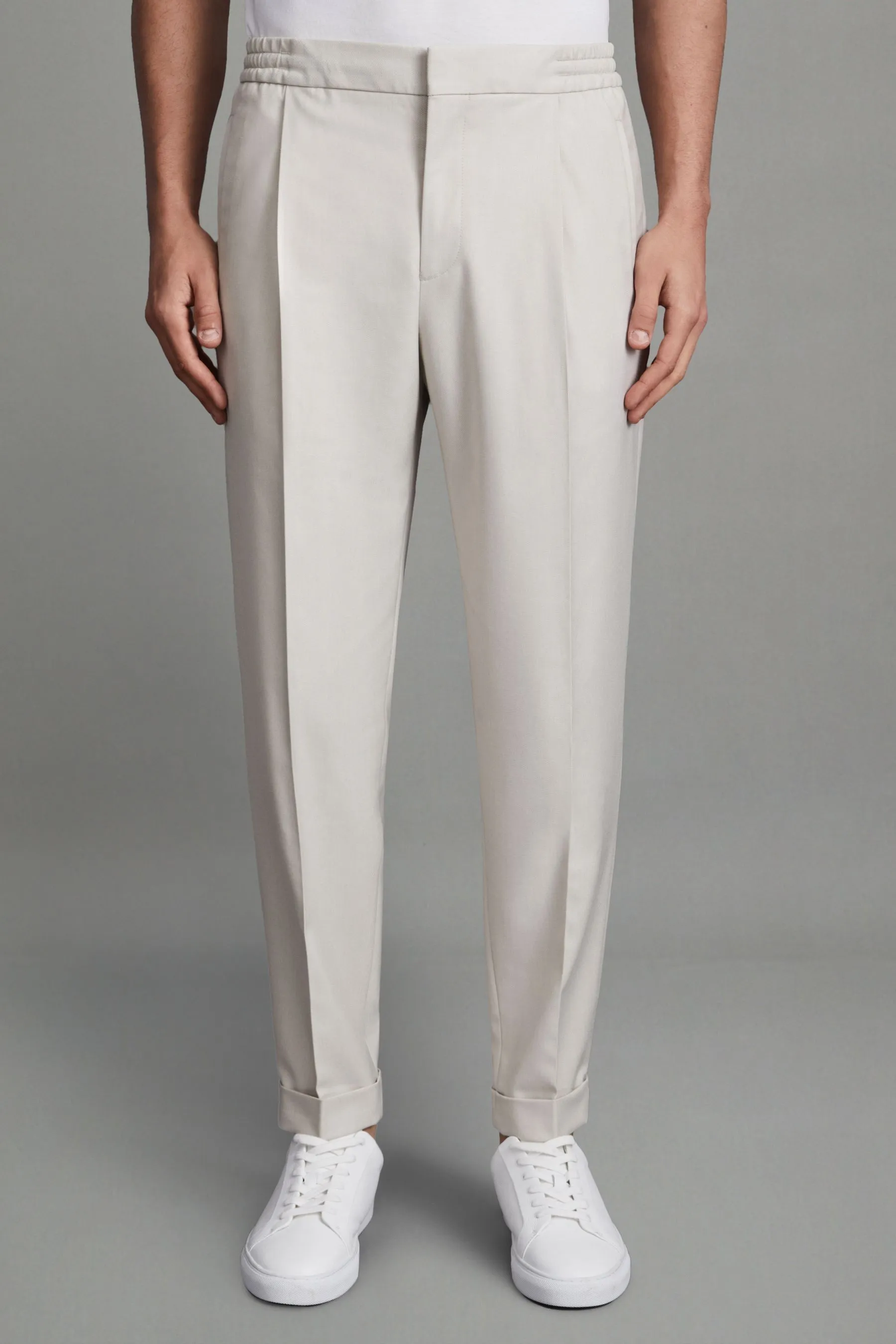 Reiss Brighton - Pantaloni comoda con coulisse e risvolti    